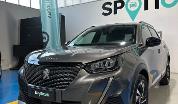 Peugeot 2008 BlueHDi Allure Pack Diesel pieno