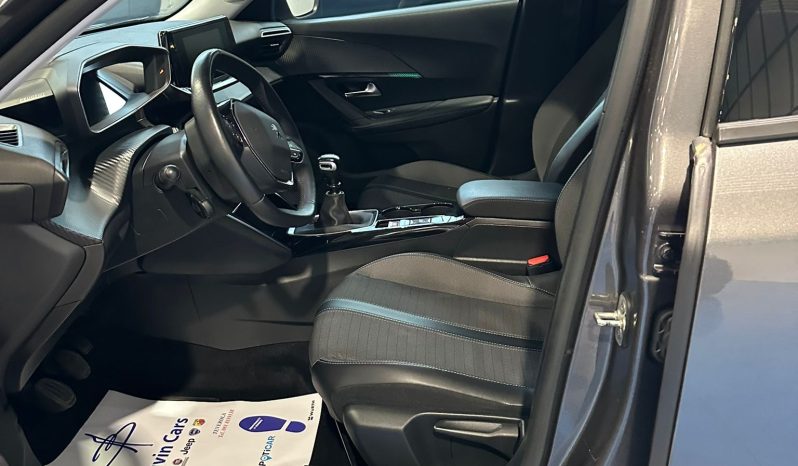 Peugeot 2008 BlueHDi Allure Pack Diesel pieno