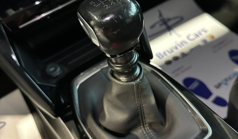 Peugeot 2008 BlueHDi Allure Pack Diesel pieno