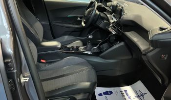 Peugeot 2008 BlueHDi Allure Pack Diesel pieno