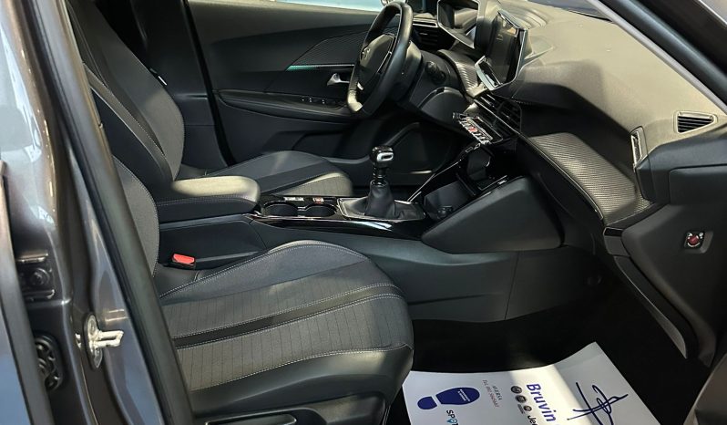 Peugeot 2008 BlueHDi Allure Pack Diesel pieno