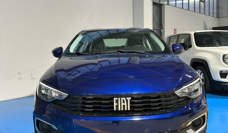 FIAT TIPO SEDAN DIESEL pieno