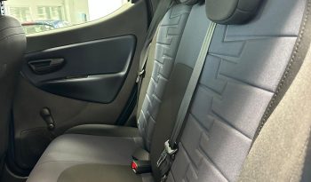 LANCIA YPSILON HYBRID PLATINO pieno