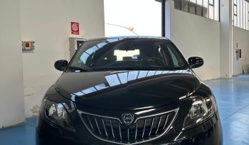 LANCIA Y HYBRID PLATINO pieno