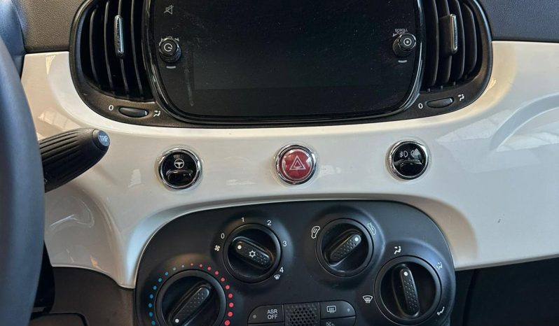 FIAT 500 BENZINA/HYBRID DOLCEVITA pieno