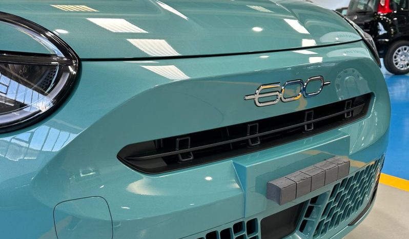 FIAT 600 HYBRID ICON pieno