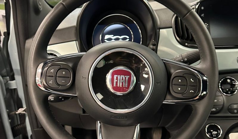 FIAT 500 Dolcevita Hybrid – Eleganza, tecnologia e risparmio! pieno