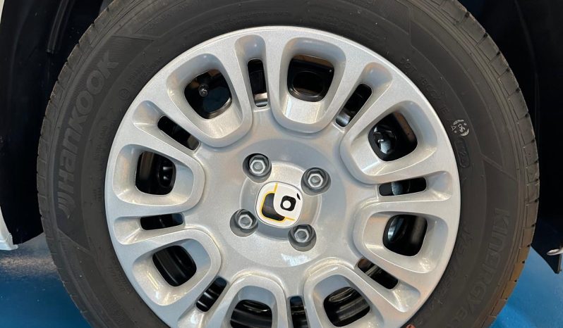 FIAT PANDINA ICON HYBRID 2025 pieno