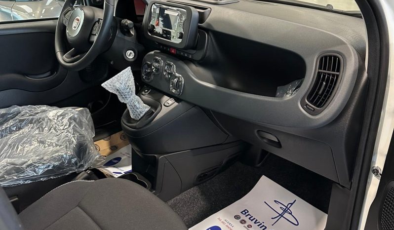 FIAT PANDINA ICON HYBRID 2025 pieno