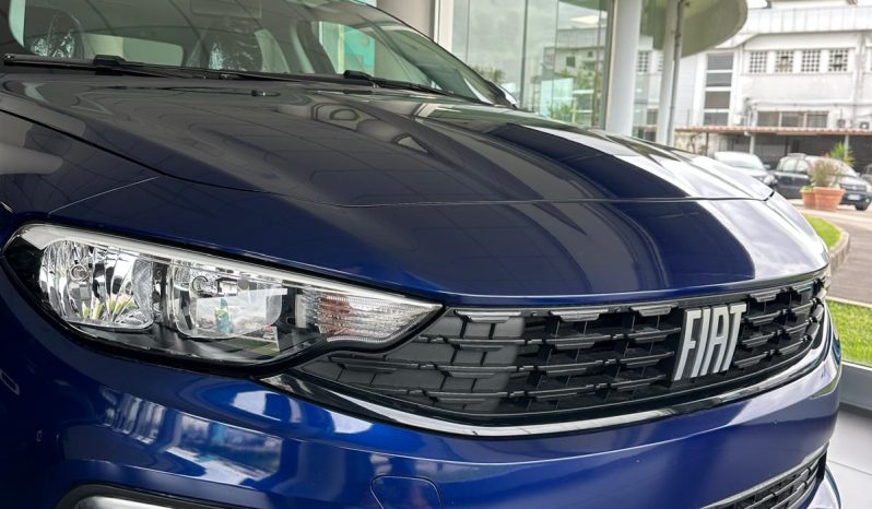 FIAT Tipo Sedan 2025 – Eleganza e risparmio! pieno