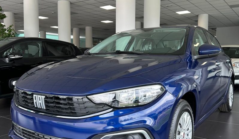 FIAT Tipo Sedan 2025 – Eleganza e risparmio! pieno