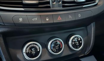 FIAT Tipo Sedan 2025 – Eleganza e risparmio! pieno