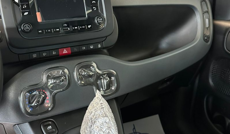 FIAT Panda Hybrid 70CV – KM 0, pronta consegna! pieno