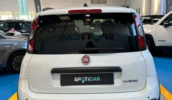 La citycar che conquista tutti: Fiat Pandina Cross Hybrid 2025 è arrivata! pieno