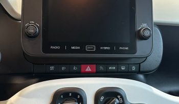 La citycar che conquista tutti: Fiat Pandina Cross Hybrid 2025 è arrivata! pieno