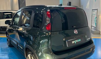 Pandina Cross Hybrid – Lo stile italiano si tinge di Verde Foresta pieno