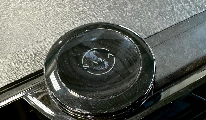 La Nuova Ypsilon LX Hybrid 2025: innovazione e classe pieno