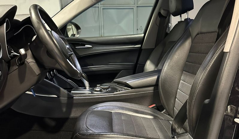 Alfa Romeo Stelvio Q4 210 CV Executive – Super Occasione! pieno