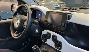 FIAT Pandina Cross 2025 Rosso Passione – Solo 11.000 km! pieno