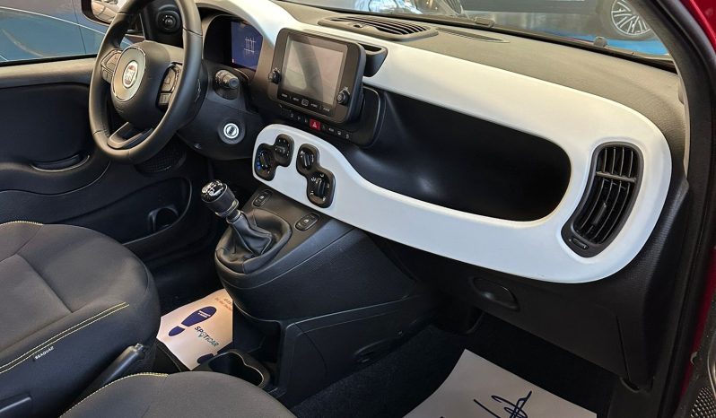 FIAT Pandina Cross 2025 Rosso Passione – Solo 11.000 km! pieno