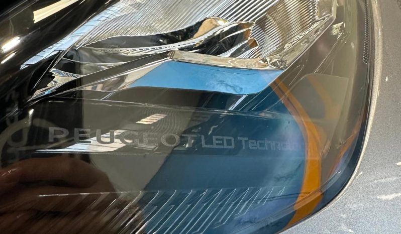 Peugeot 2008 2025 • Allure • 1.2 Benzina pieno