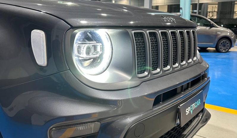 La Tua Nuova Renegade ti Aspetta: Hybrid, Full LED e Solo 19.500 €! pieno