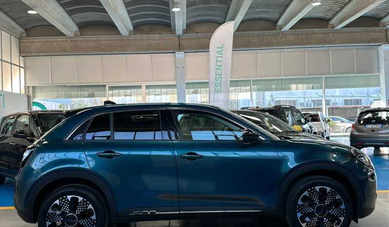 FIAT 600 Hybrid La Prima – Il SUV compatto più esclusivo di FIAT pieno