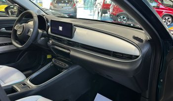 FIAT 600 Hybrid La Prima – Il SUV compatto più esclusivo di FIAT pieno