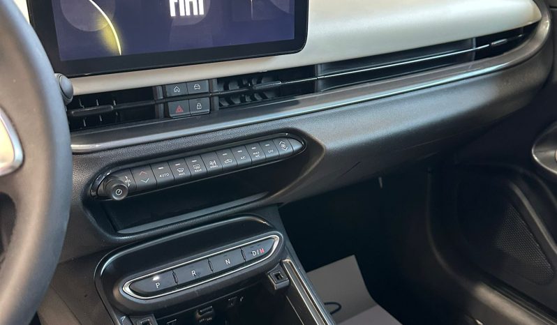 FIAT 600 Hybrid La Prima – Il SUV compatto più esclusivo di FIAT pieno