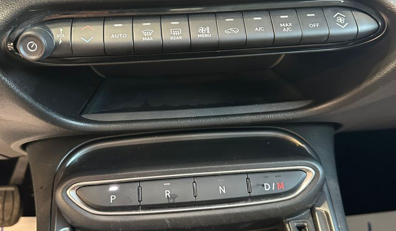 FIAT 600 Hybrid La Prima – Il SUV compatto più esclusivo di FIAT pieno