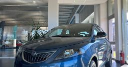 Ypsilon 1.0 Hybrid Platino – Full optional, 34.000 km certificati