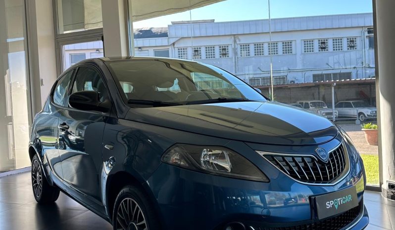 Ypsilon 1.0 Hybrid Platino – Full optional, 34.000 km certificati pieno