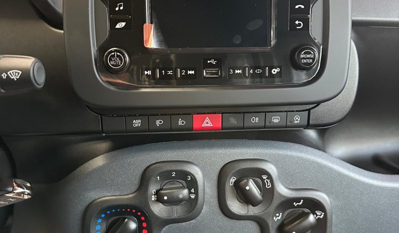 Occasione FIAT Panda Hybrid 1.0 – KM 0, garanzia FIAT pieno