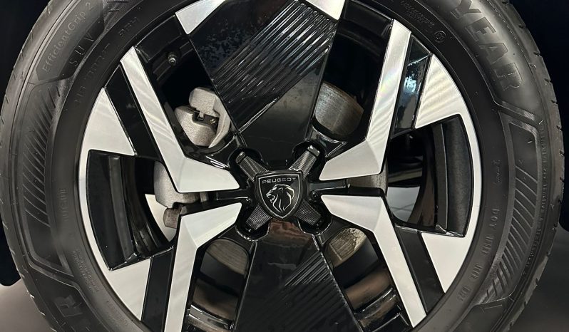 Peugeot 2008 1.2 PureTech Allure – Blu Obsession | 2025 pieno