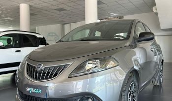 LANCIA YPSILON 1.0 HYBRID PLATINO 2024 – KM AZIENDALE pieno