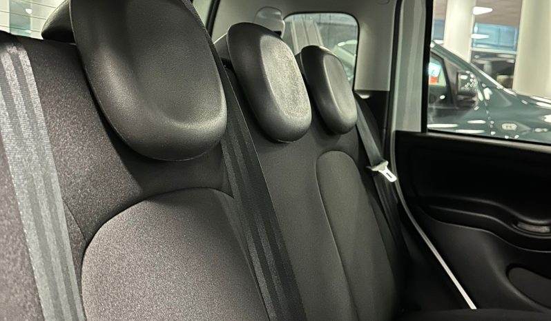 FIAT PANDA CROSS 1.0 HYBRID 70 CV 2024 – ICONA CROSSOVER, EFFICIENTE E PRONTA SUBITO pieno