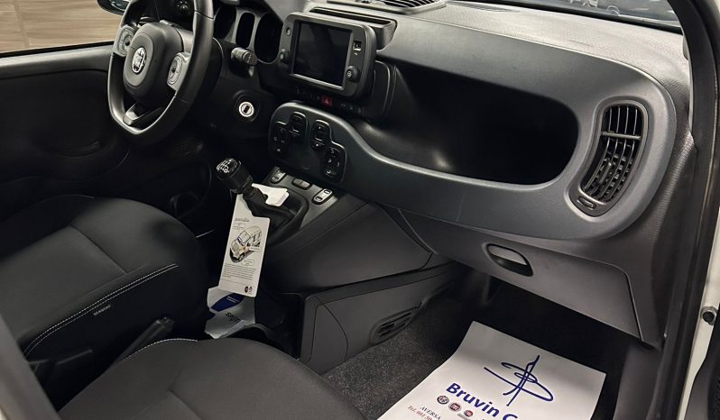 FIAT PANDA CROSS 1.0 HYBRID 70 CV 2024 – ICONA CROSSOVER, EFFICIENTE E PRONTA SUBITO pieno