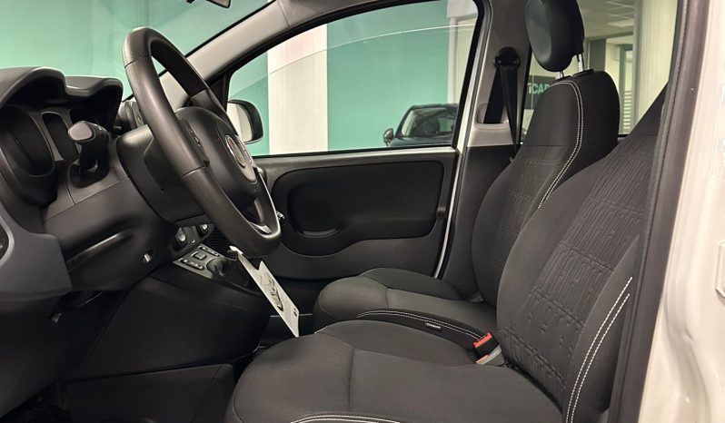 FIAT PANDA CROSS 1.0 HYBRID 70 CV 2024 – ICONA CROSSOVER, EFFICIENTE E PRONTA SUBITO pieno