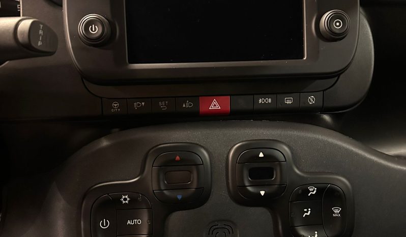 FIAT PANDA CROSS 1.0 HYBRID 70 CV 2024 – GRINTA CROSS, POCHI KM E PRONTA SUBITO pieno