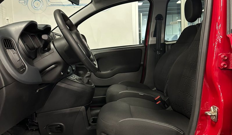 FIAT PANDA CROSS 1.0 HYBRID 70 CV 2024 – GRINTA CROSS, POCHI KM E PRONTA SUBITO pieno