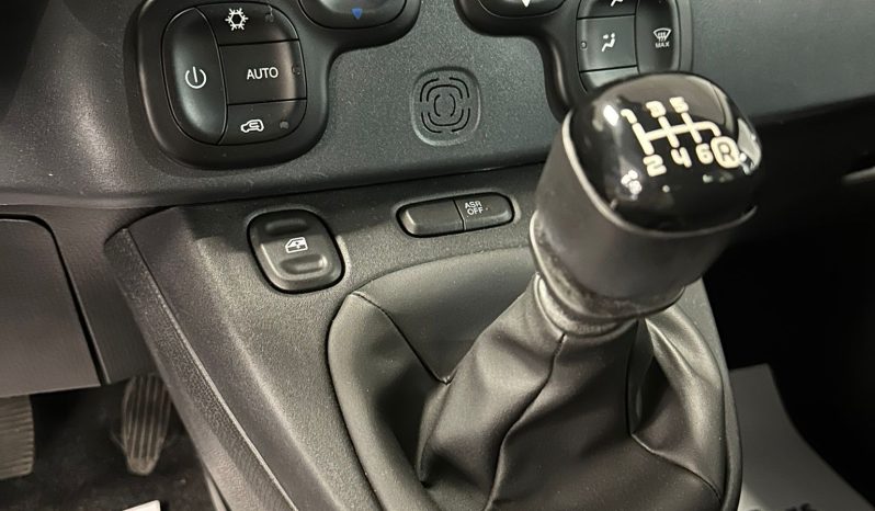 FIAT PANDA CROSS 1.0 HYBRID 70 CV 2024 – GRINTA CROSS, POCHI KM E PRONTA SUBITO pieno