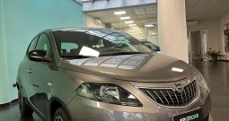 Lancia Ypsilon Hybrid Platino 2024 – Full Optional