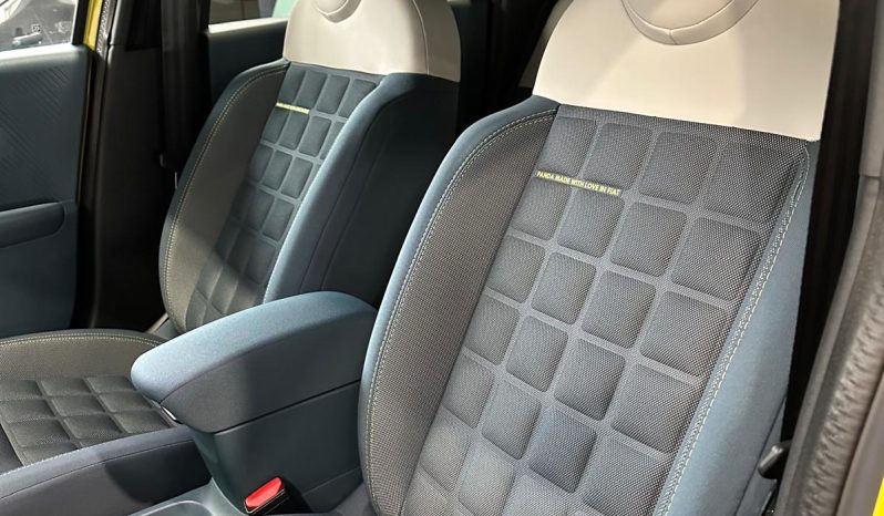 Fiat Grande Panda Hybrid La Prima 110 CV – KM 0 – 2025 pieno