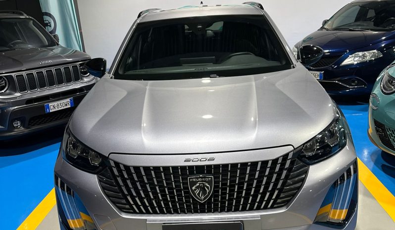 Peugeot 2008 Allure 2025 – 1.2 Benzina 100CV | 13.000 km | Full Optional pieno