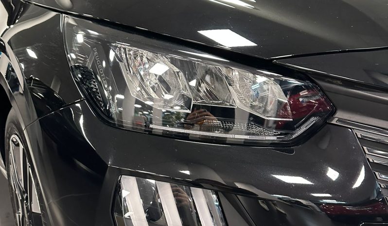 Peugeot 208 2025 1.2 PureTech 100CV Allure Pack – Full Optional pieno