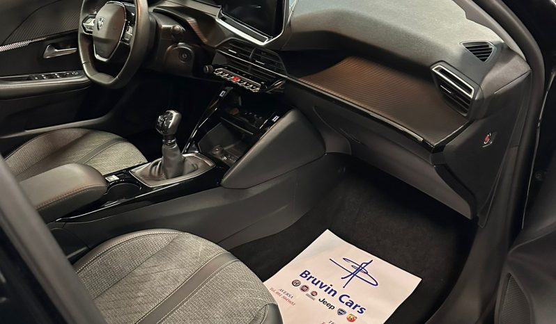 Peugeot 208 2025 1.2 PureTech 100CV Allure Pack – Full Optional pieno