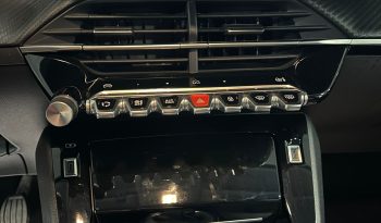 Peugeot 208 2025 1.2 PureTech 100CV Allure Pack – Full Optional pieno