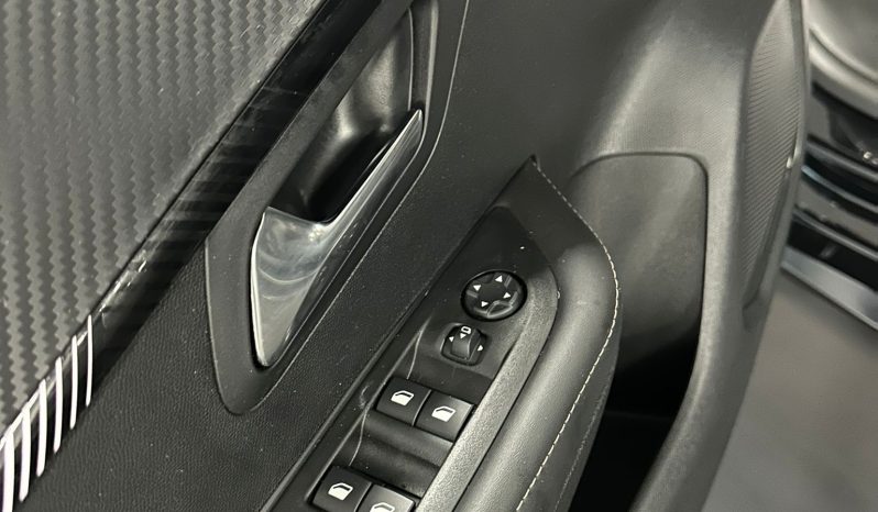 Peugeot 208 2025 1.2 PureTech 100CV Allure Pack – Full Optional pieno