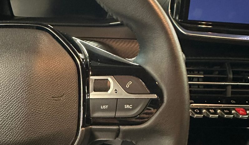 Peugeot 208 2025 1.2 PureTech 100CV Allure Pack – Full Optional pieno