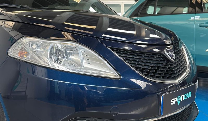 Lancia Ypsilon 1.2 GPL casamadre City Car Elegante pieno